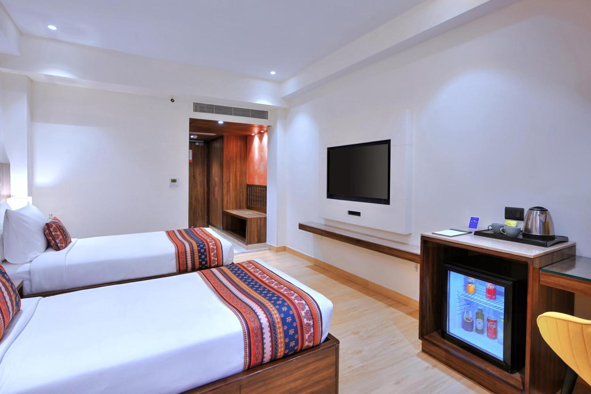 Hotel Golden Tulip Agra Agra  Exterior foto